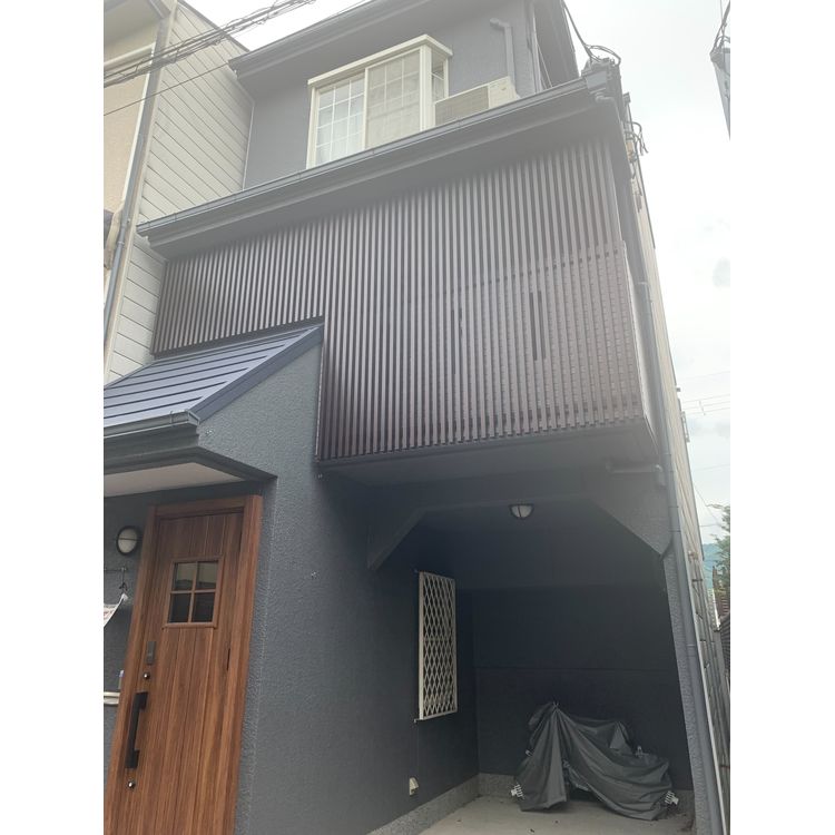 The appearance of the house